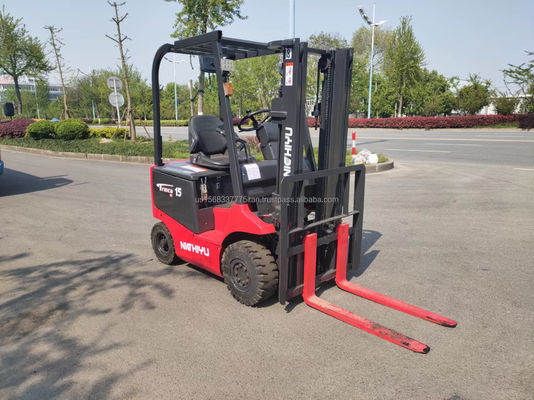 Camion élévateur à fourche NICHIYU Original utilisé pour les magasins de matériaux de construction