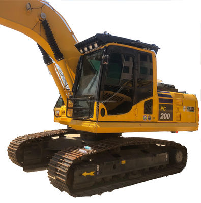 Le Japon utilise une pelle hydraulique Komatsu PC200 avec un excellent moteur de 195 kW