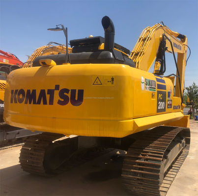 Le Japon utilise une pelle hydraulique Komatsu PC200 avec un excellent moteur de 195 kW