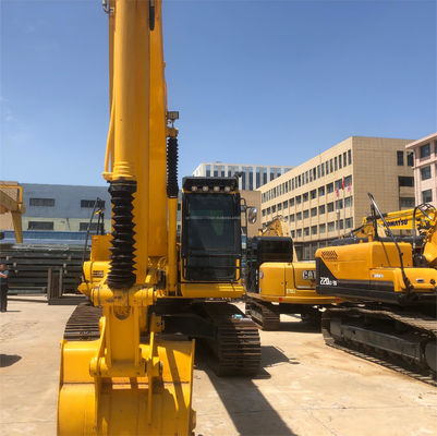 Le Japon utilise une pelle hydraulique Komatsu PC200 avec un excellent moteur de 195 kW