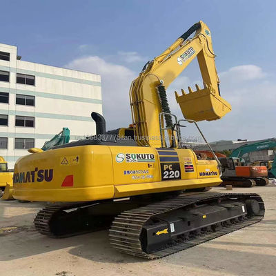 Le Japon utilise une excavatrice Komatsu PC220 avec une pompe hydraulique d'origine et une capacité de 22 tonnes