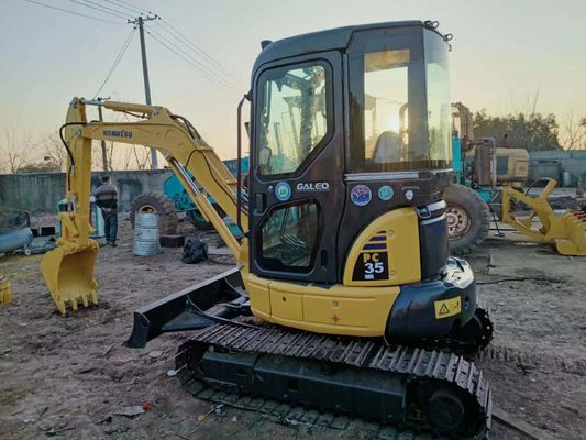 0.2M3 Capacité de seau Mini-excavatrice Komatsu PC35 utilisée depuis 2016 pour la construction