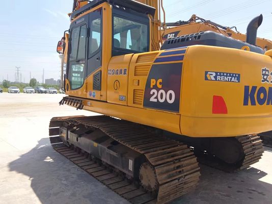 Excavatrice utilisée Komatsu PC220 certifiée CE EPA avec 119 kW de puissance et 22000 kg de poids
