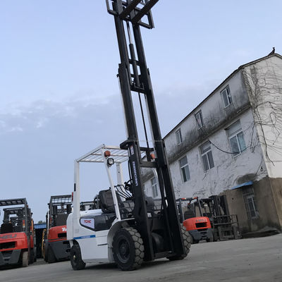 2 tonnes 3 tonnes 3,5 tonnes 4 tonnes 5 tonnes 6 tonnes 8 tonnes 10 tonnes chariot élévateur diesel avec moteur de 45 kW et gratuit