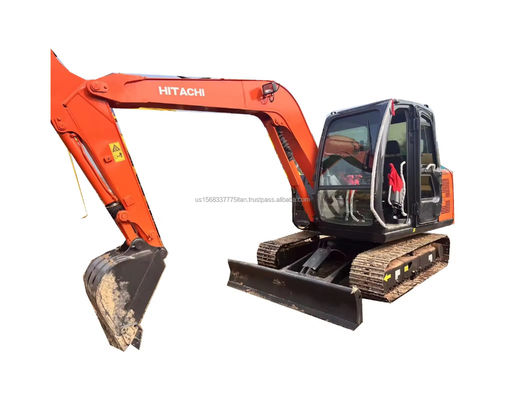 Une excavatrice Hitachi ZX60 de 6 tonnes du JAPON et Hyperkinesis utilisée avec une capacité de seau de 0,33 M3