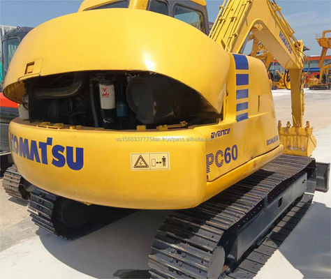 Excavateur d'occasion de 6 tonnes Komatsu PC60 avec soupape hydraulique d'origine et peu d'heures de travail