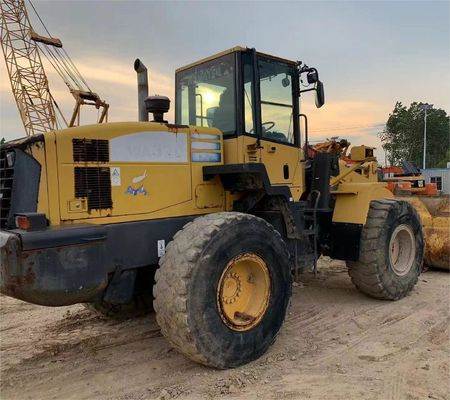 Pompes hydrauliques Hôtels Komatsu presque en bon état Utilisé Komatsu WA380 chargeur de terre machine