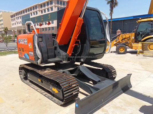 Les excavatrices Hitachi ZX70 utilisées à 99% sont originales, fabriquées au Japon, avec un poids de 10 tonnes.