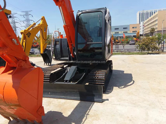 Excavateur Hitachi ZX70 100% original japonais d'occasion avec des heures de travail réduites et un design léger