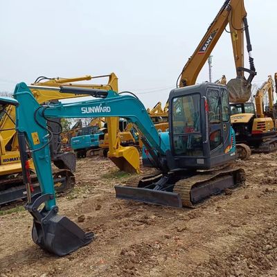 Moteur Caterpillar et composants Hyundai utilisés sur la mini-excavatrice Sunward SWE60E de 6 tonnes